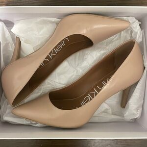 Calvin Klein Gayle in Desert Sand